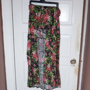 Tropical shorts w/ attached skirt NWOT